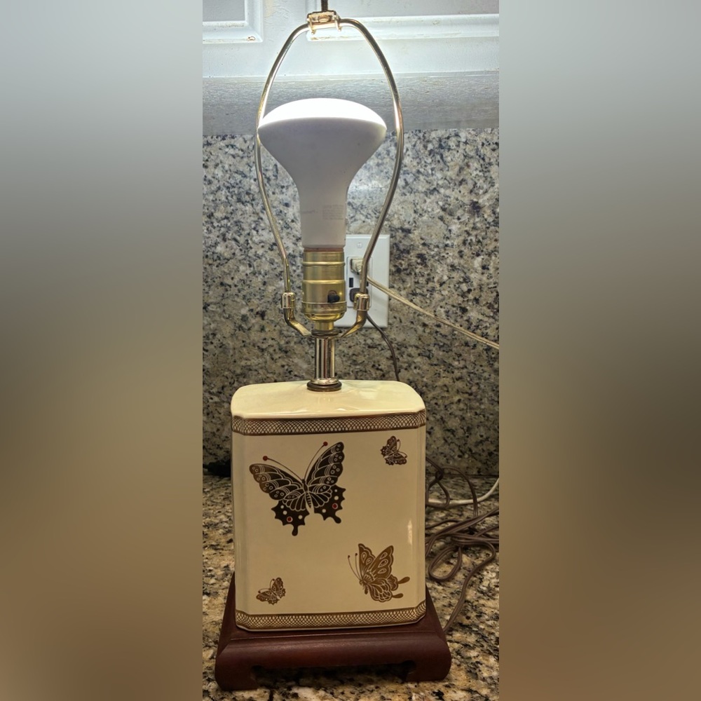 Vintage 1980s Muney Friss butterfly lamp